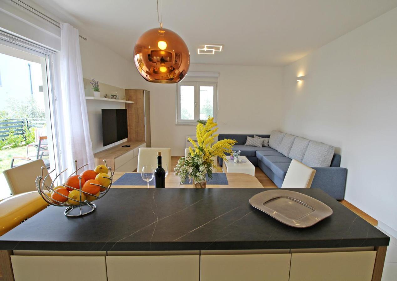 Blue Lagoon Apartments Zadar Ngoại thất bức ảnh