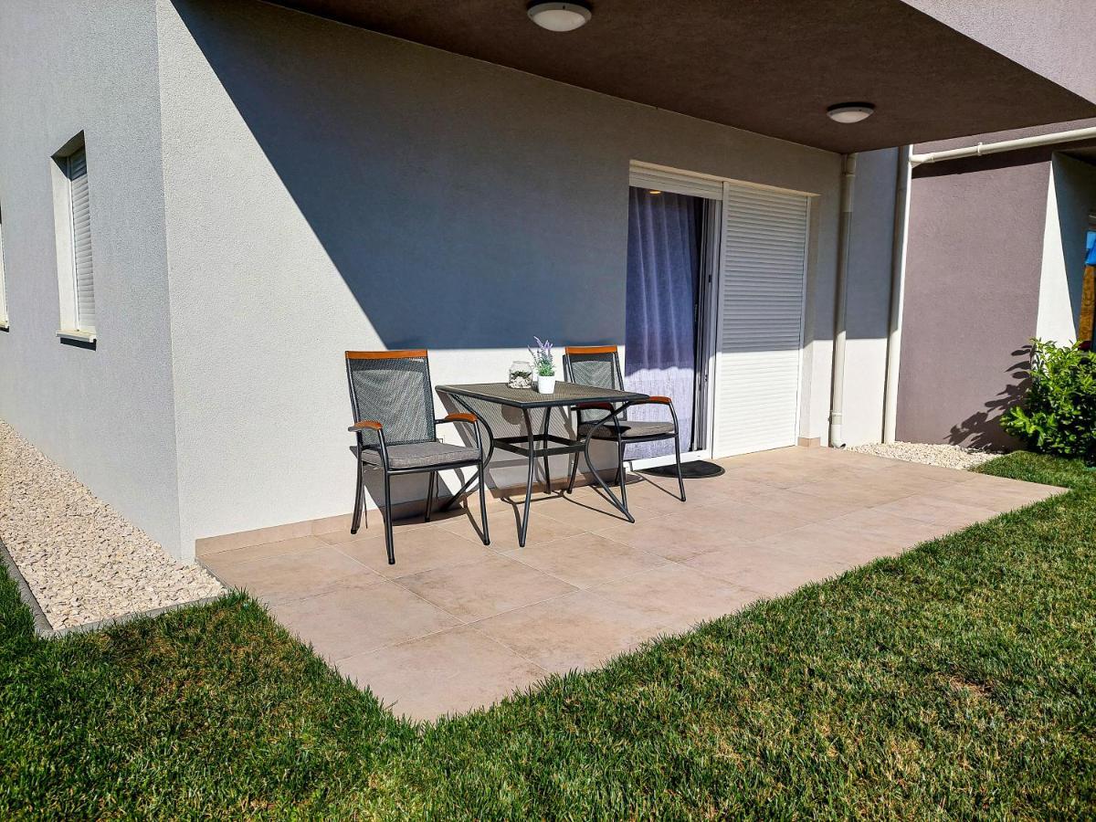 Blue Lagoon Apartments Zadar Ngoại thất bức ảnh